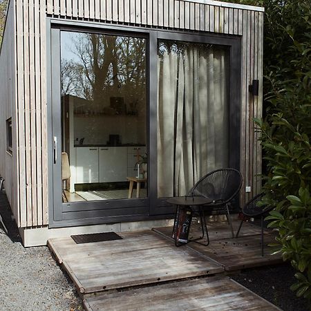 Modern Tiny House Op Rustig Watersportpark Βίλα Elahuizen Εξωτερικό φωτογραφία
