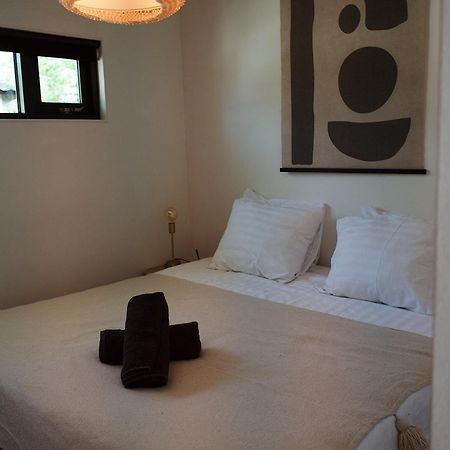 Modern Tiny House Op Rustig Watersportpark Βίλα Elahuizen Εξωτερικό φωτογραφία