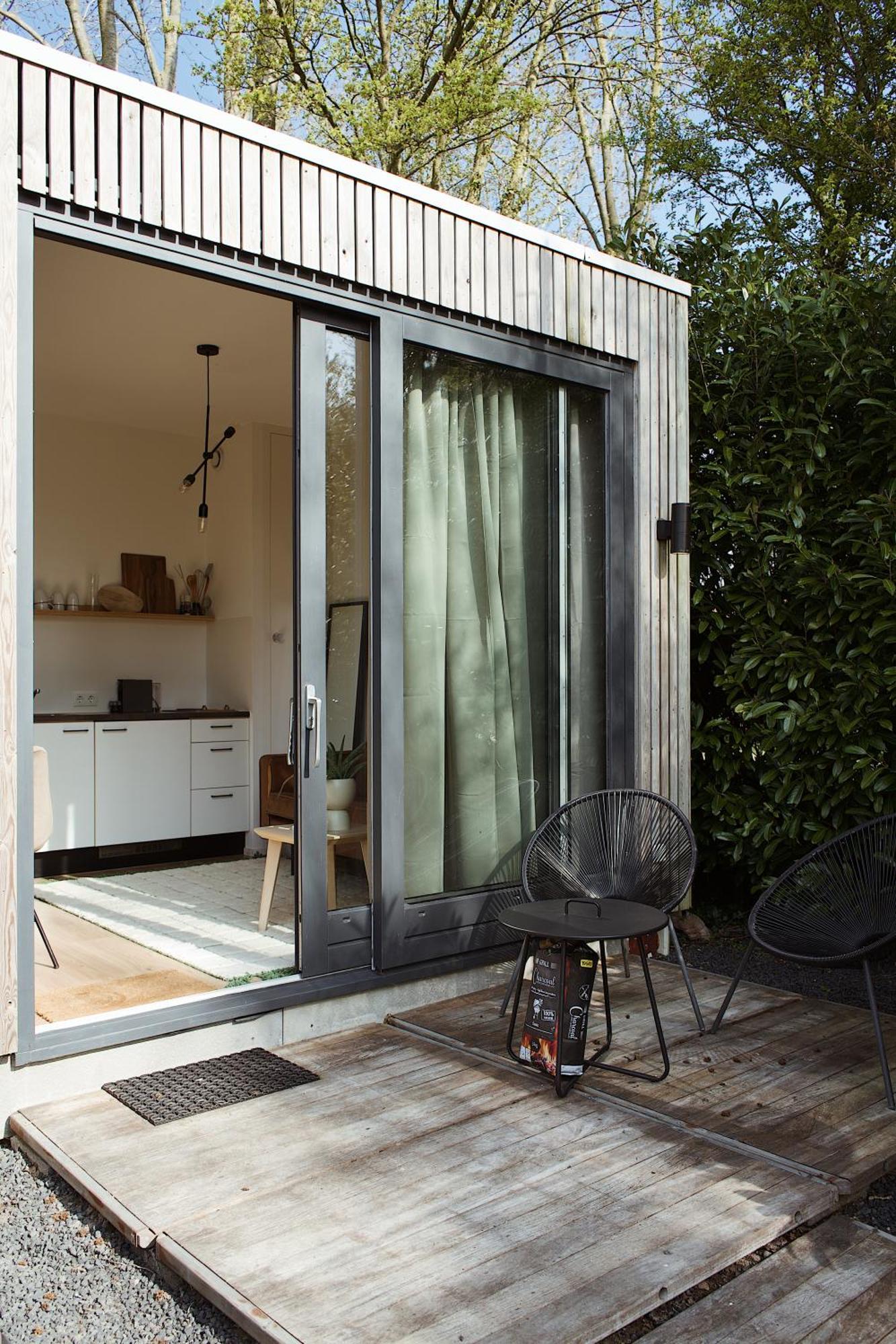 Modern Tiny House Op Rustig Watersportpark Βίλα Elahuizen Εξωτερικό φωτογραφία